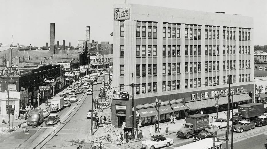 photo-chicago-klee-bros-and-company-store-milwaukee-and-cicero-n-w-corner-note-walgreens-local-loan-1955.jpg