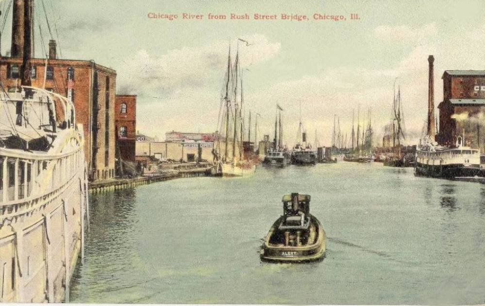 X POSTCARD - CHICAGO - CHICAGO RIVER - FROM RUSH STREET BRIDGE - MANY BOATS AND TUG - 1906
