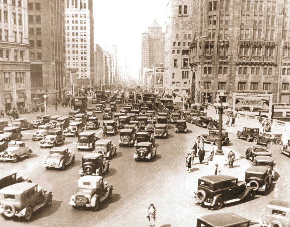 PHOTO - CHICAGO - MICHIGAN AVE - RUSH HOUR - LOOKING N FROM NEAR WRIGLEY - c1930