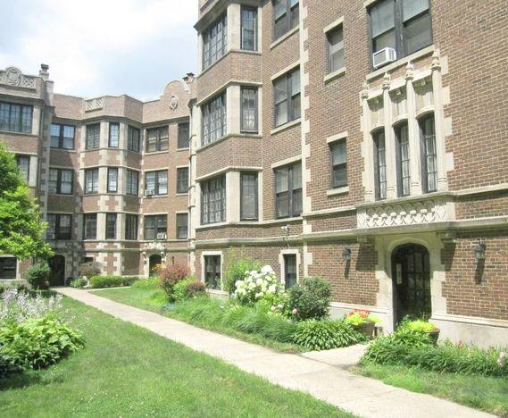 PHOTO - CHICAGO - COURTYARD APARTMENT BUILDING - 5462 S CORNELL - EDITED REAL ESTATE IMAGE