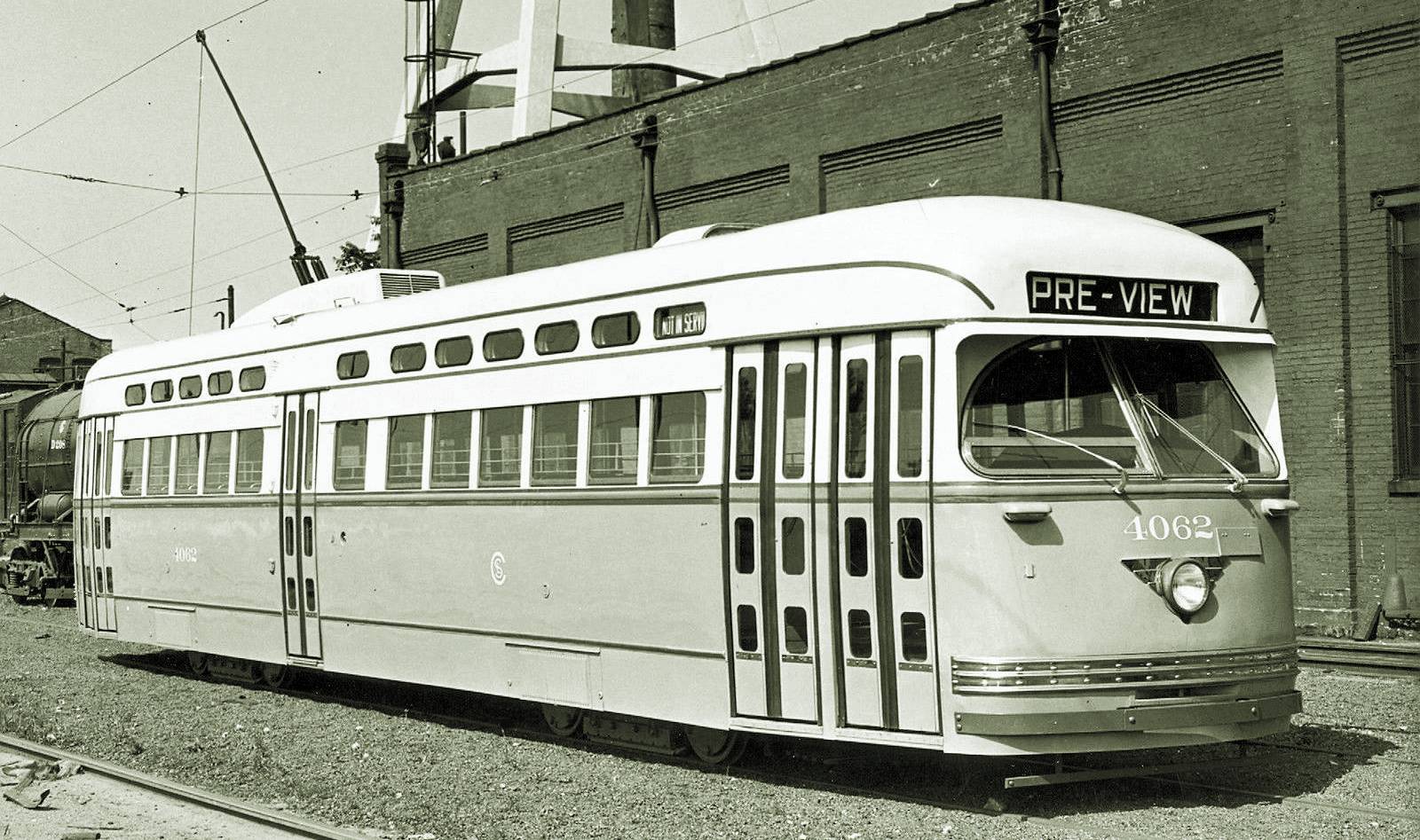 photo-chicago-chicago-surface-lines-new-pcc-streetcar-c1948.jpg