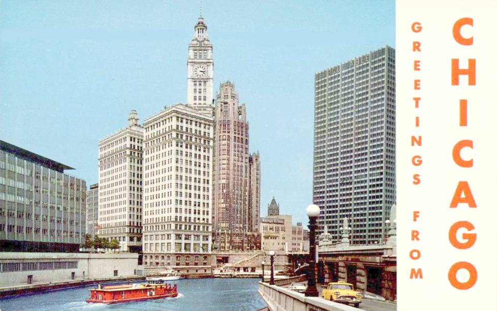 POSTCARD - CHICAGO - CHICAGO RIVER - STREET LEVEL LOOKING E - FROM NEAR SUN-TIMES - c1970