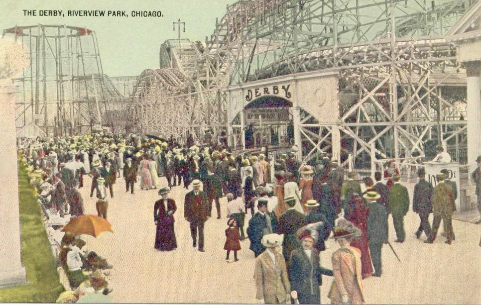 POSTCARD - CHICAGO - RIVERVIEW AMUSEMENT PARK - THE DERBY ROLLER COASTER - BIG CROWD WALKING - TINTED - c1910