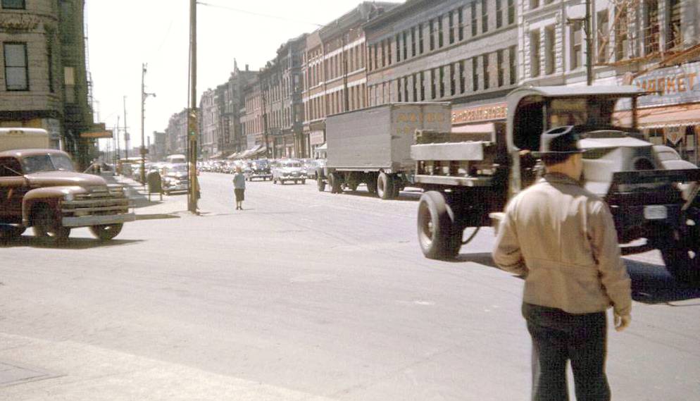 PHOTO - CHICAGO - 18TH AND LOOMIS - BLUE ISLAND - SNAPSHOT - c1950