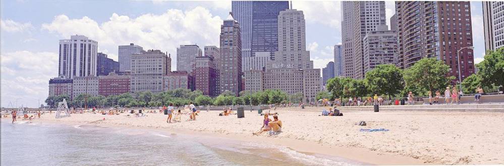 PHOTO - CHICAGO - OAK STREET BEACH - PANORAMA FROM GROUND - LOOKING S W - c1980