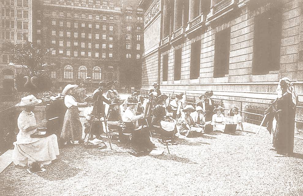 POSTCARD - CHICAGO - ART INSTITUTE SCHOOL - ART CLASS WITH MODEL OUTSIDE - 1910s
