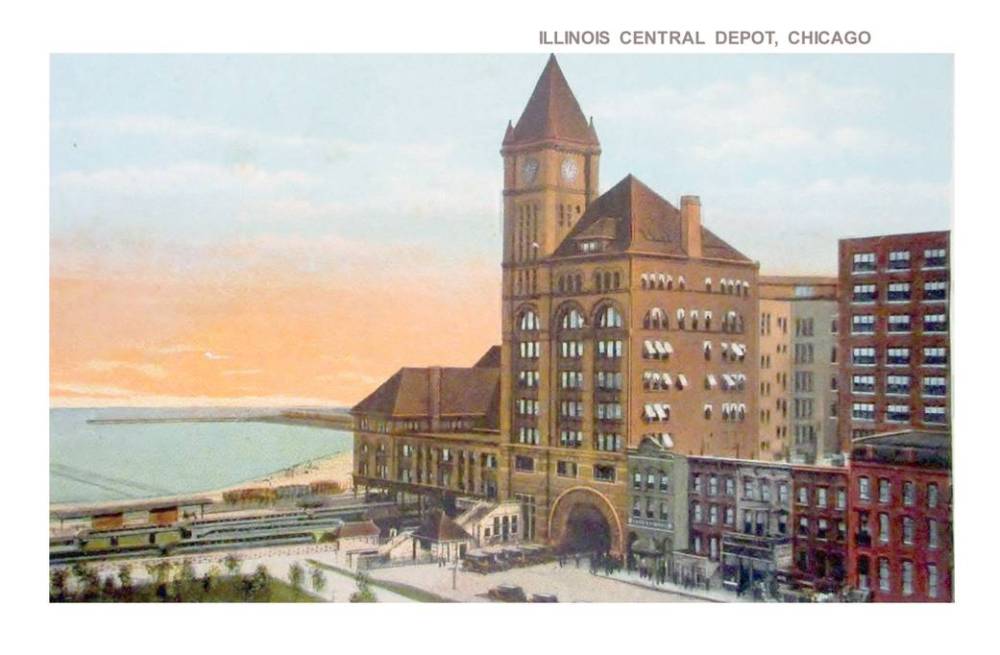 POSTCARD - CHICAGO - ILLINOIS CENRAL DEPOT - 12TH STREET - AERIAL PANORAMA WITH LAKE AND TRAINS - c1920
