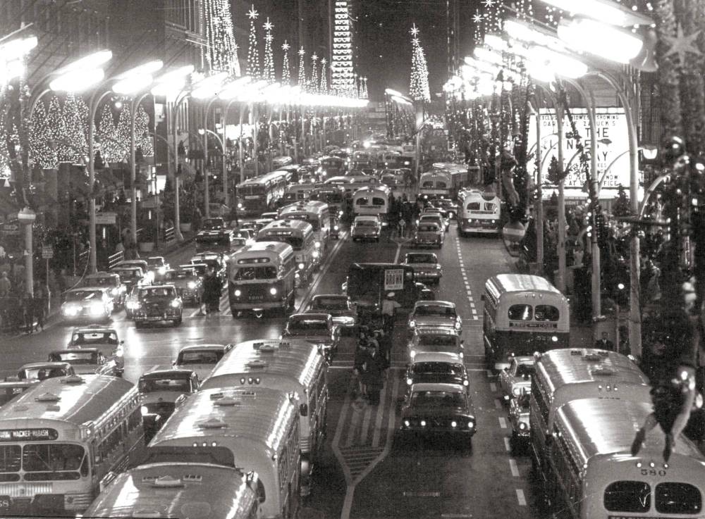 PHOTO - CHICAGO - STATE STREET - NIGHT - CHRISTMAS SEASON - LOOKING S FROM NEAR RANDOLPH - AERIAL - 1962
