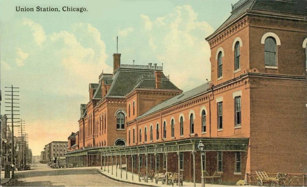 POSTCARD - CHICAGO - UNION STATION - CANAL AND ADAMS - TINTED - 1910s