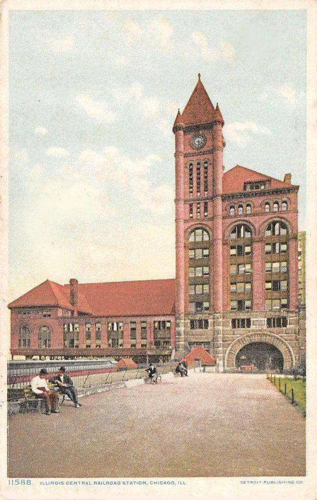 POSTCARD - CHICAGO - ILLINOIS CENTREAL STATION - FRONT WITH MEN ON BENCHES - TINTED - 1912