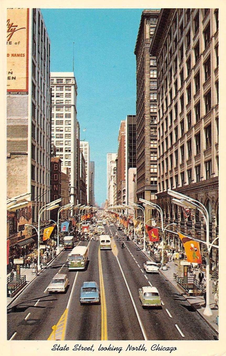 AA POSTCARD - CHICAGO - STATE STREET - AERIAL LOOKING N FROM VAN BUREN - A REALLY NICE VERSION - EARLY- TO MID-1960s